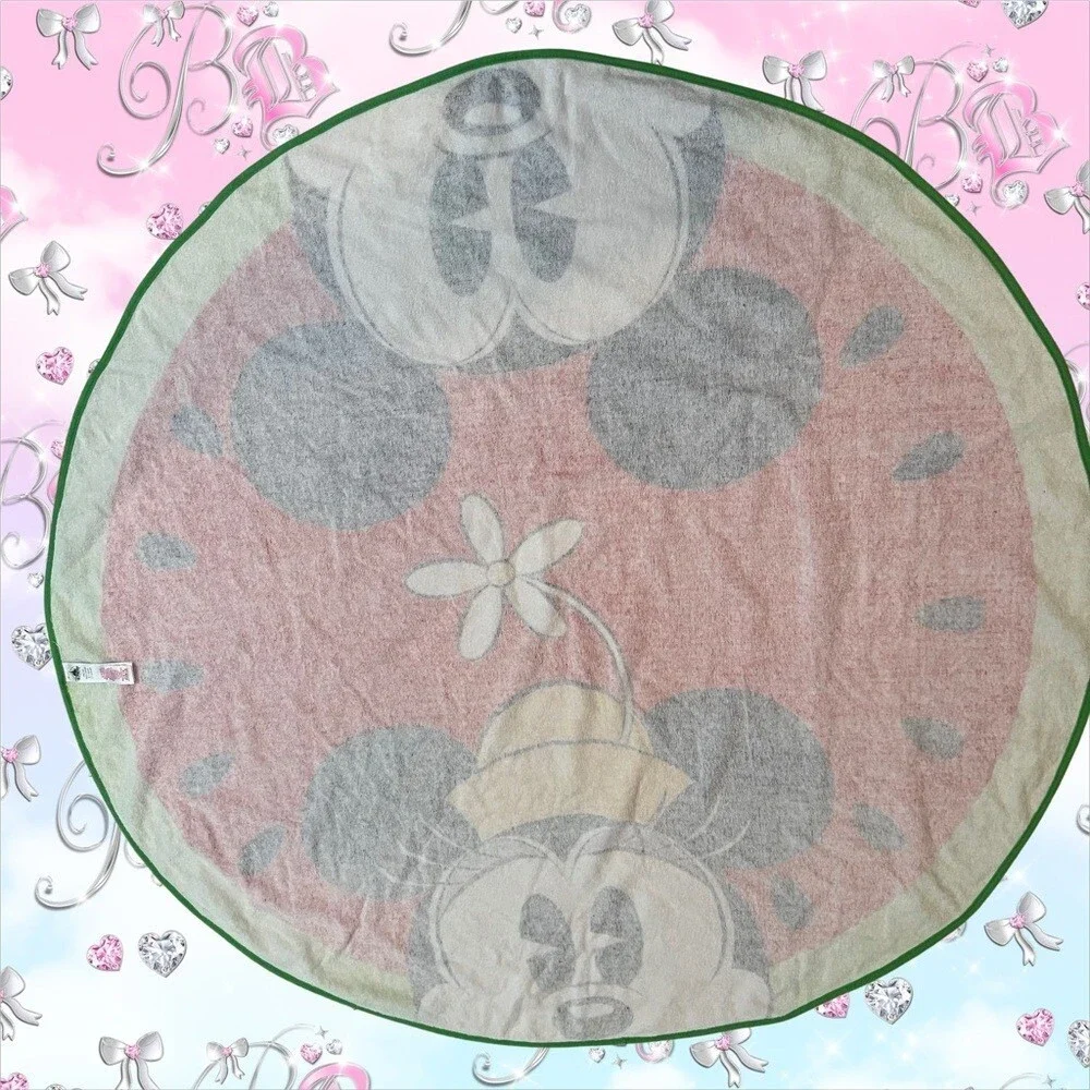 Disney towel watermelon Mickey Mouse and Minnie Mouse peaking peeka boo beach